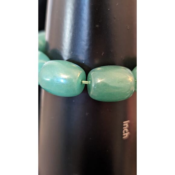 Icy Cold Green Stone Bead Stretch Bracelet - Picture 6 of 10